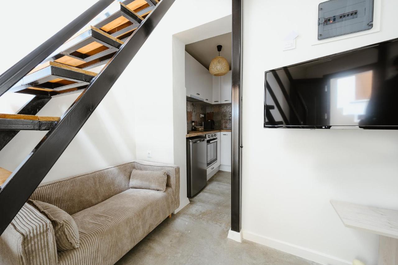 Lb Luxury Apartments โวโลส ภายนอก รูปภาพ