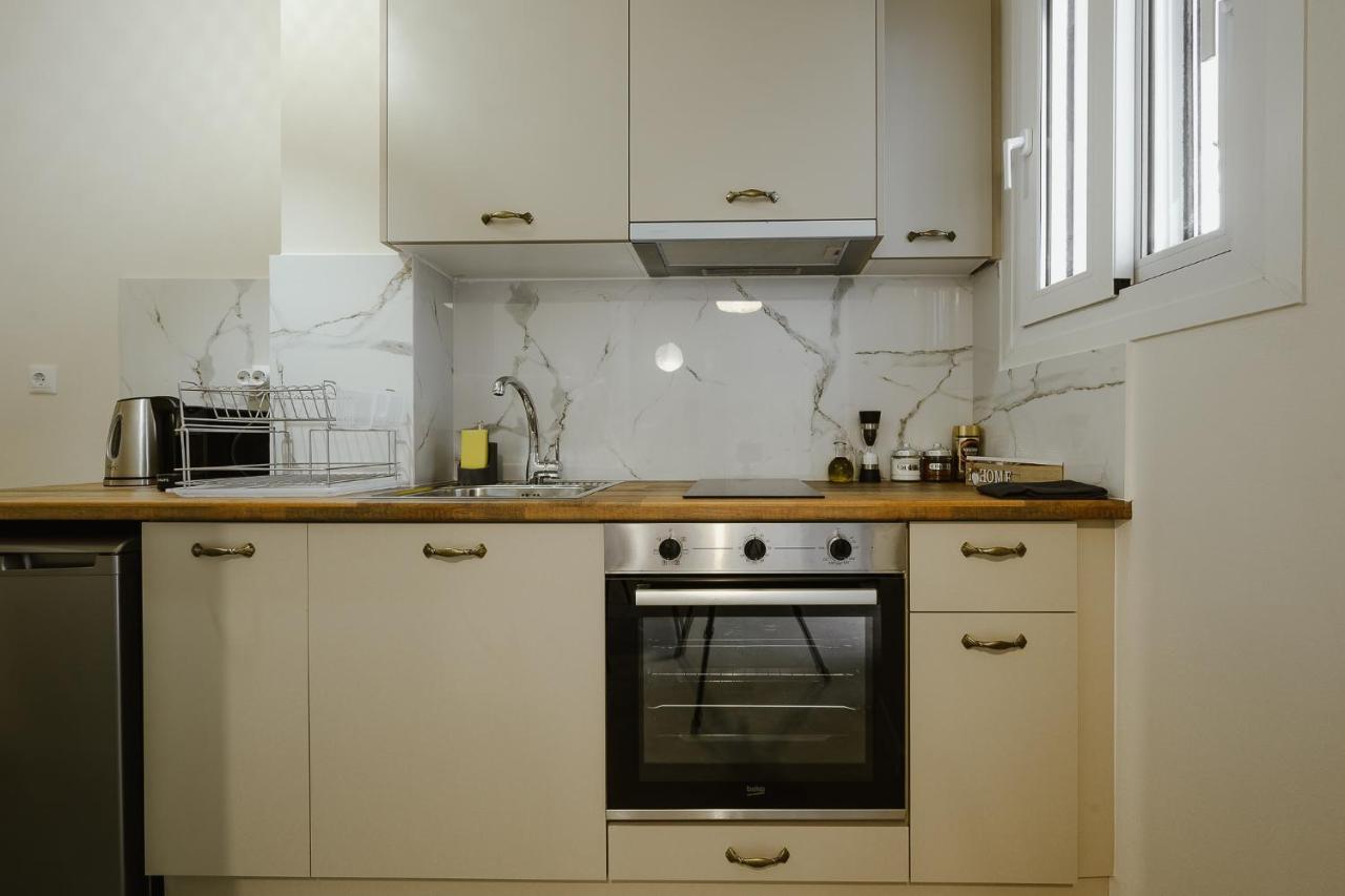 Lb Luxury Apartments โวโลส ภายนอก รูปภาพ